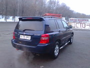 автомобиль Toyota Highlander