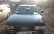 Срочно продаю  Ауди 90,  АКПП,   3200 у.е. тогр уместин.