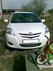 тойота ярис