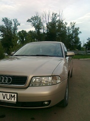 Срочно продам Ауди А4 2000 года