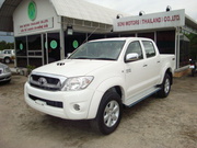 Toyoto Hilux год 2011
