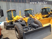 автогрейдер XCMG GR 215 в наличии