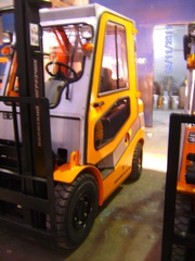 Газ-бензиновый погрузчик VP модели G25.30.2 с кабиной