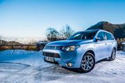 Mitsubishi Outlander III PHEV 2.0L hybrid AT (121 л.с.) 4WD в Москве