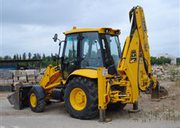 Экскаватор-погрузчик JCB
